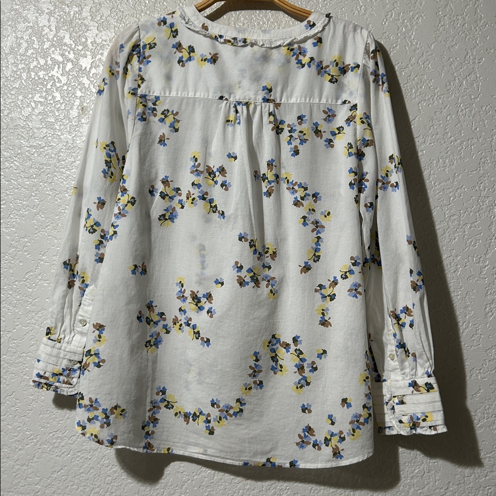 🆕 Talbots Petite Pleaded Ruffle Trim Floral Blouse. NWOT - Picture 6 of 10